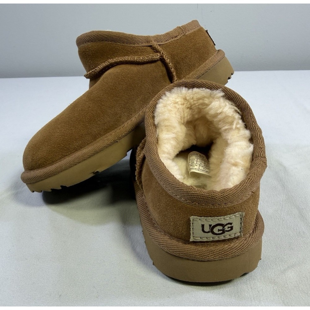 UGG Toddler Unisex Classic Micro Suede Slip On Boots Chestnut Sz 10T
